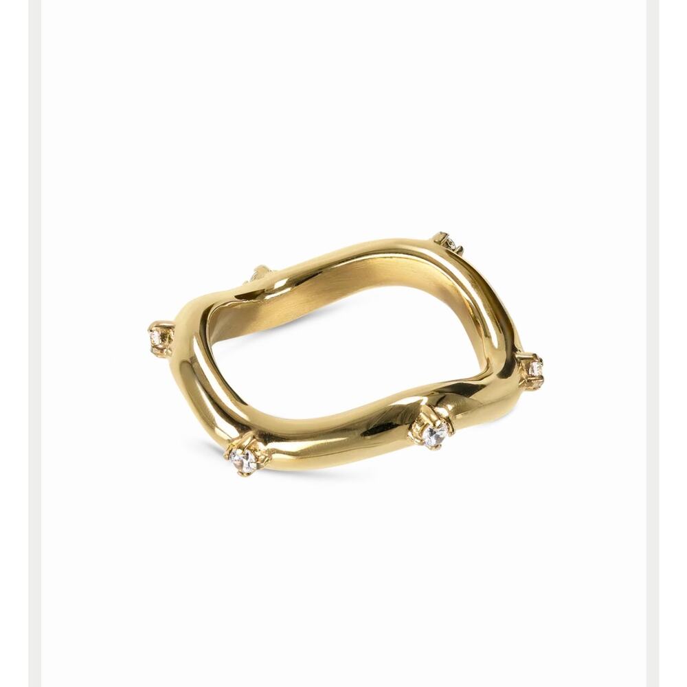 hey harper Gold Wavy Ring MONSANTO Costume Jewelry Sz 8 Minimalist Quiet Luxury